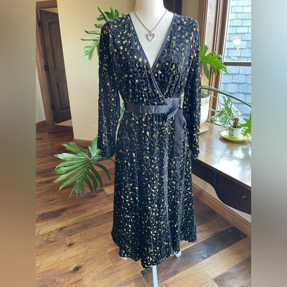 Diane Von Furstenberg Animal Print Semi Sheer Wrap Midi Dress - Picture 4 of 16